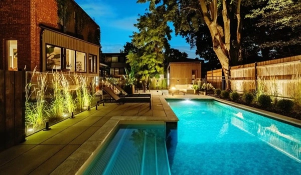 Brigade Barcelona Swimming Pool